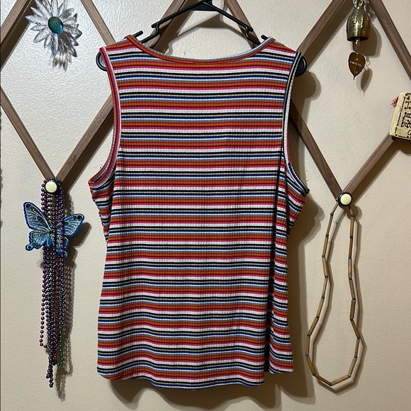 Modcloth Red Black Fitted Buttoned Tank Top - Picture 5 of 5